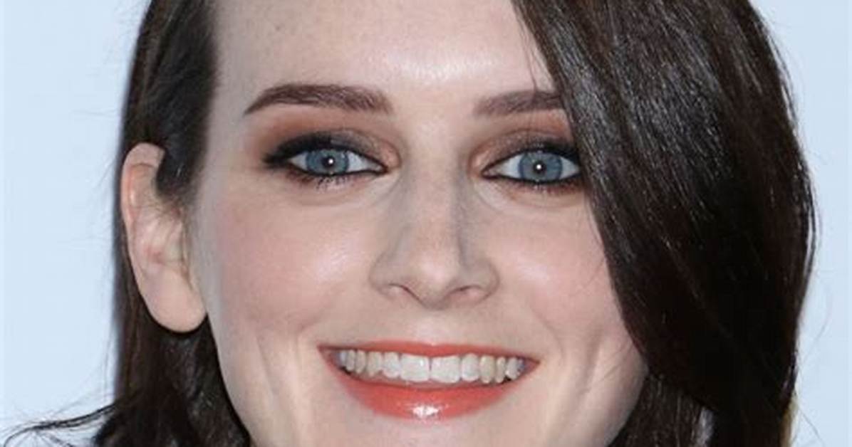 Sophie Mcshera - Net Worth, Age, Height, Birthday, Bio, Wiki!