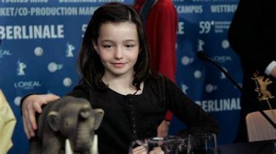 Sophie Nyweide Net Worth 2024, Age, Height, Bio, Birthday, Wiki!