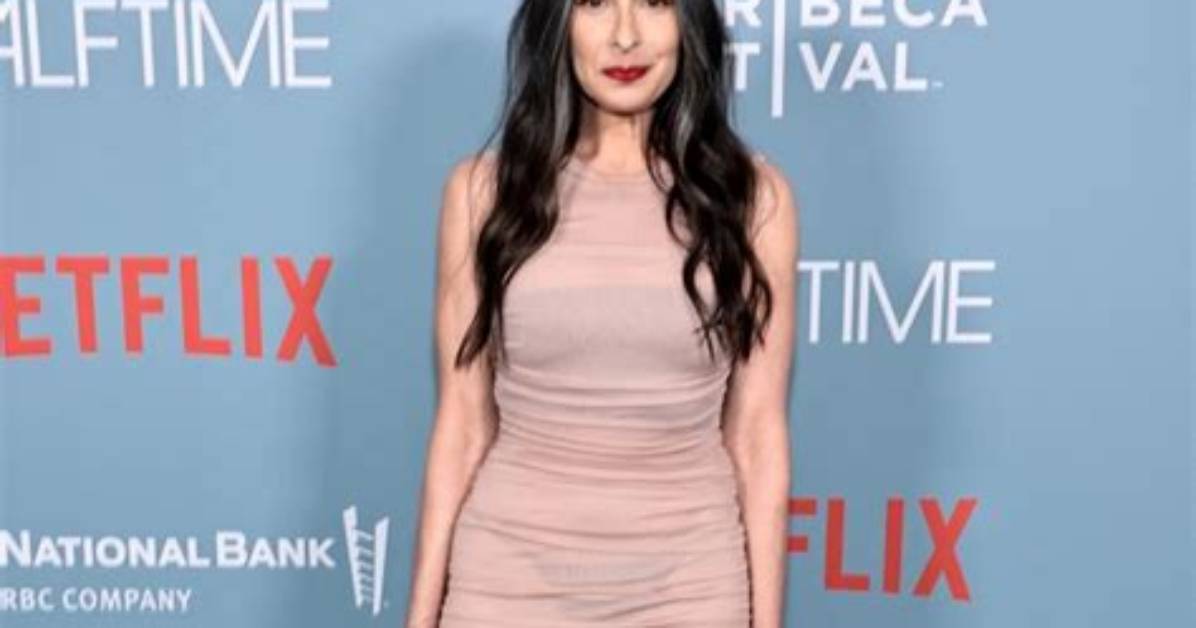 Stacy London Net Worth, Age, Height, Bio, Birthday, Wiki!