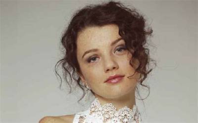 Stefania Lavie Owen - Net Worth, Age, Height, Birthday, Bio, Wiki!