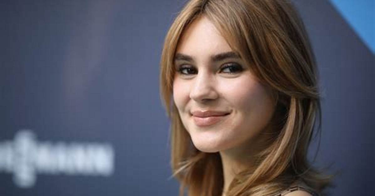 Stefanie Giesinger Net Worth, Age, Height, Bio, Birthday, Wiki!