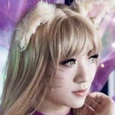 Stella Chuu Net Worth, Age, Height, Bio, Birthday, Wiki!
