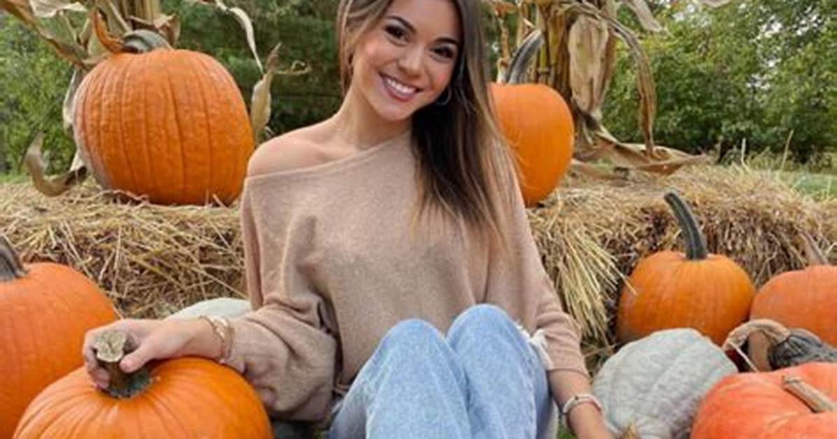 Steph Pappas Net Worth, Age, Height, Bio, Birthday, Wiki!