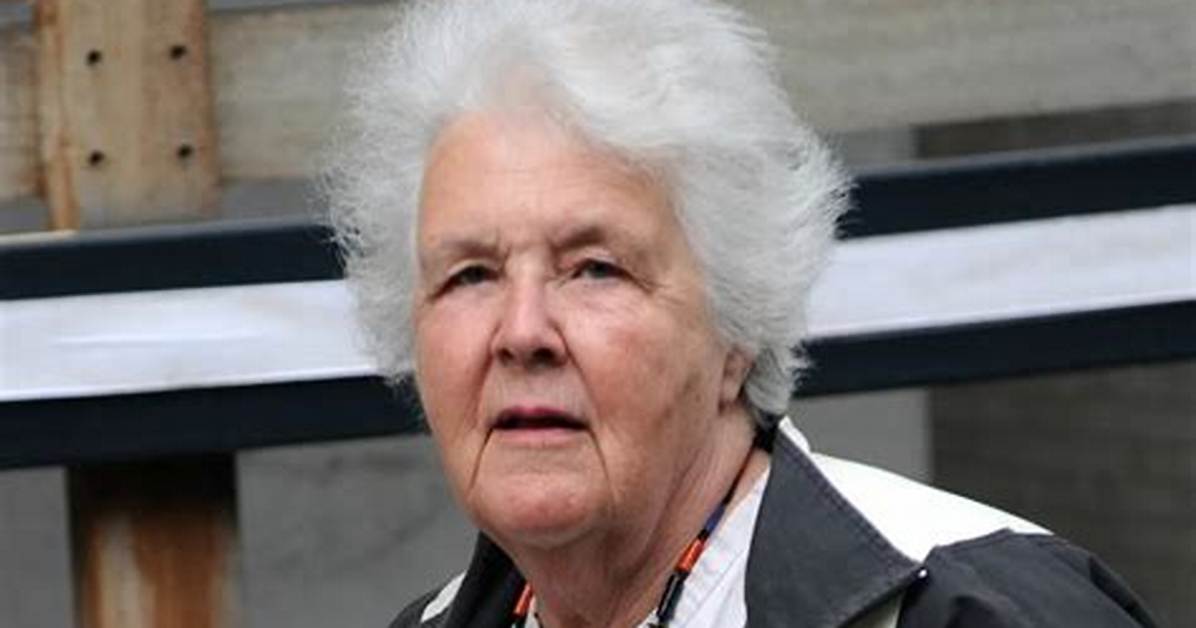 Stephanie Cole Net Worth 2024, Age, Height, Bio, Birthday, Wiki!