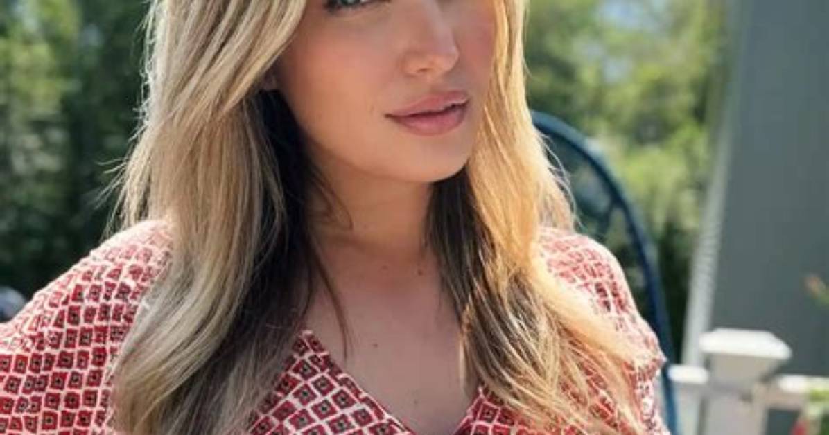 Stephanie Matto - Net Worth, Age, Height, Birthday, Bio, Wiki!