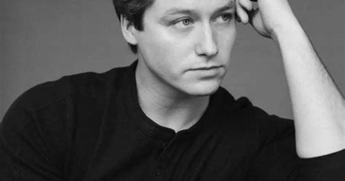 Stephen Bennett Net Worth, Age, Height, Bio, Birthday, Wiki!