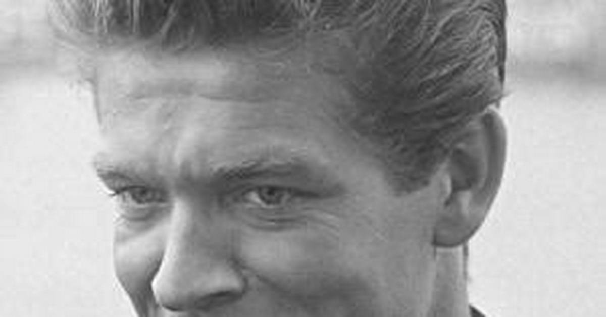 Stephen Boyd - Net Worth, Age, Height, Birthday, Bio, Wiki!