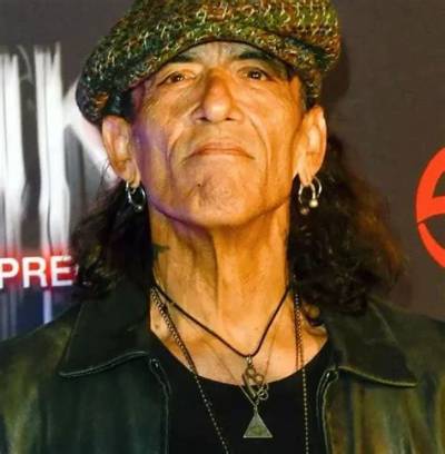 Stephen Pearcy Net Worth, Age, Height, Bio, Birthday, Wiki!