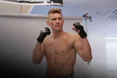 Stephen Thompson Net Worth, Age, Height, Bio, Birthday, Wiki!