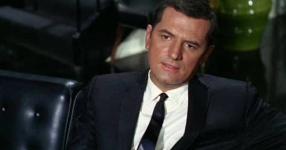 Steven Hill - Net Worth, Age, Height, Birthday, Bio, Wiki!