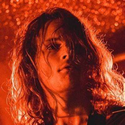 Stu Mackenzie Net Worth, Age, Height, Bio, Birthday, Wiki!