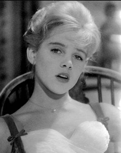 Sue Lyon Net Worth, Age, Height, Bio, Birthday, Wiki!