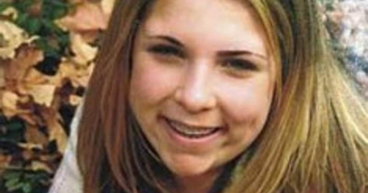 Suicide of Megan Meier - Net Worth, Age, Height, Birthday, Bio, Wiki!