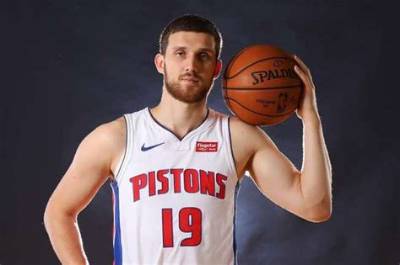 Sviatoslav Mykhailiuk - Net Worth, Age, Height, Birthday, Bio, Wiki!