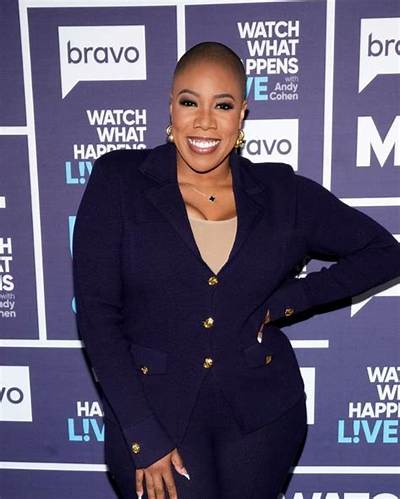 Symone Sanders Net Worth, Age, Height, Bio, Birthday, Wiki!
