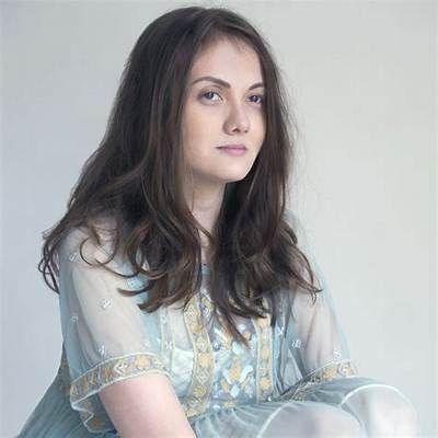 Tal Hymans Net Worth, Age, Height, Bio, Birthday, Wiki!