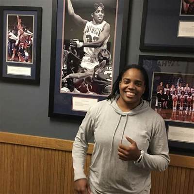 Tamecka Dixon Net Worth 2024, Age, Height, Bio, Birthday, Wiki!