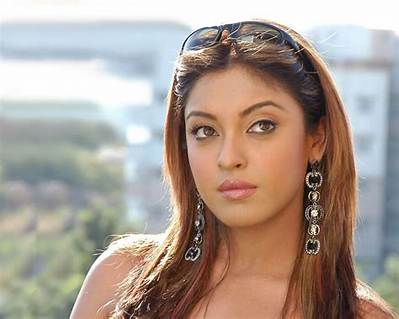 Tanushree Dutta - Net Worth, Age, Height, Birthday, Bio, Wiki!