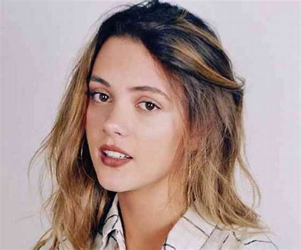 Tatum Dahl - Net Worth, Age, Height, Birthday, Bio, Wiki!