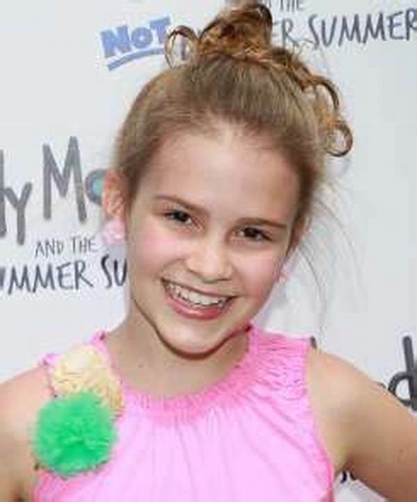 Taylar Hender - Net Worth, Age, Height, Birthday, Bio, Wiki!