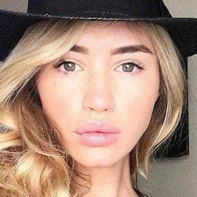 Taylor Metzner - Net Worth, Age, Height, Birthday, Bio, Wiki!