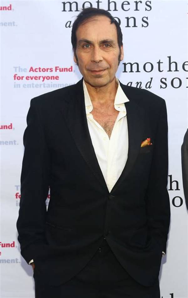 Taylor Negron Net Worth, Age, Height, Bio, Birthday, Wiki!