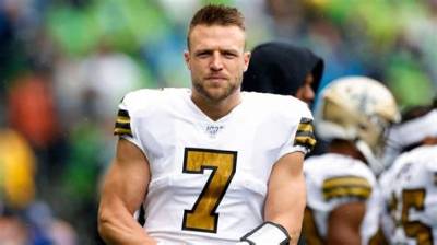 Taysom Hill Net Worth, Age, Height, Bio, Birthday, Wiki!