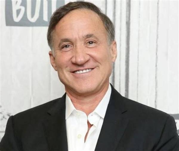 Terry Dubrow Net Worth, Age, Height, Bio, Birthday, Wiki!