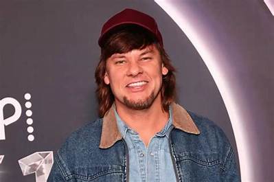 Theo Von Net Worth, Age, Height, Bio, Birthday, Wiki!
