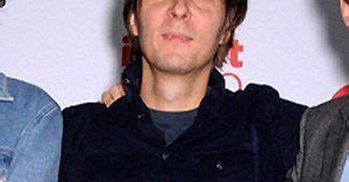 Thomas Mars - Net Worth, Age, Height, Birthday, Bio, Wiki!