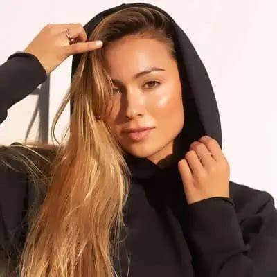 Tia Blanco Net Worth, Age, Height, Bio, Birthday, Wiki!