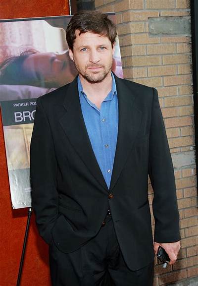 Tim Guinee Net Worth 2024, Age, Height, Bio, Birthday, Wiki!