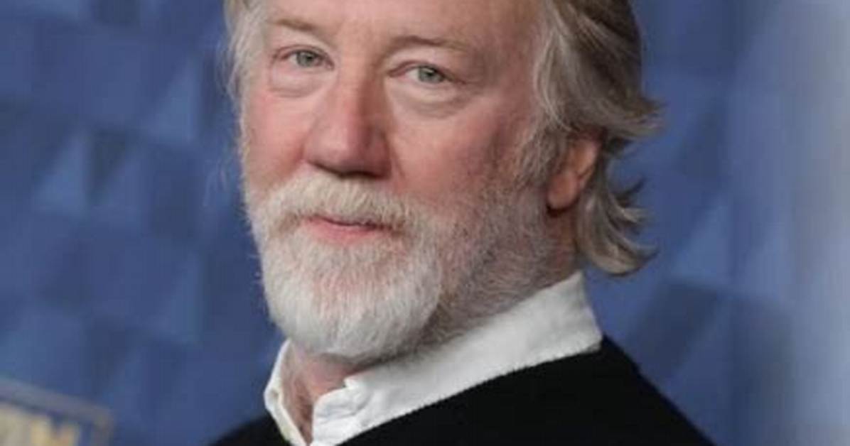 Timothy Simmons Net Worth, Age, Height, Bio, Birthday, Wiki!