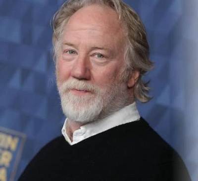 Timothy Simmons Net Worth, Age, Height, Bio, Birthday, Wiki!