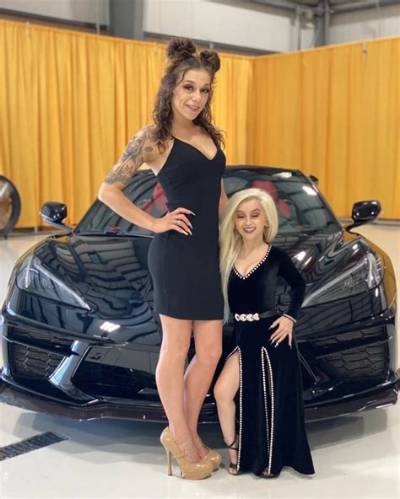 Tiny Texie Net Worth, Age, Height, Bio, Birthday, Wiki!
