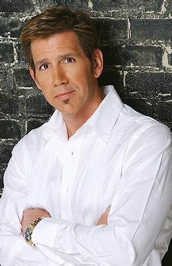 Todd Pettengill Net Worth 2024, Age, Height, Bio, Birthday, Wiki!