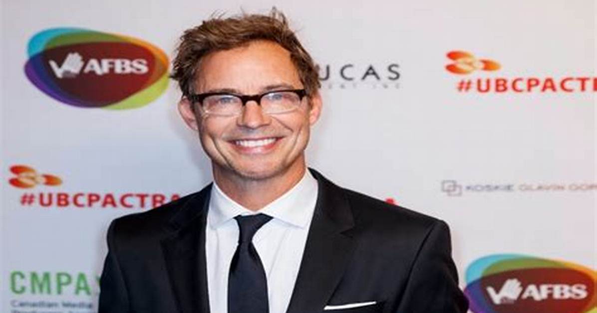 Tom Cavanagh Net Worth, Age, Height, Bio, Birthday, Wiki!