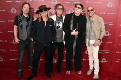 Tom Petersson Net Worth, Age, Height, Bio, Birthday, Wiki!