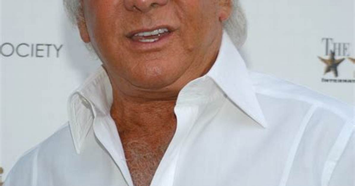 Tom Richards - Net Worth, Age, Height, Birthday, Bio, Wiki!