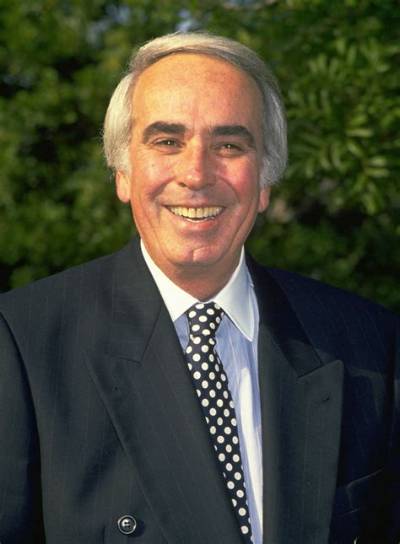 Tom Snyder Net Worth, Age, Height, Bio, Birthday, Wiki!