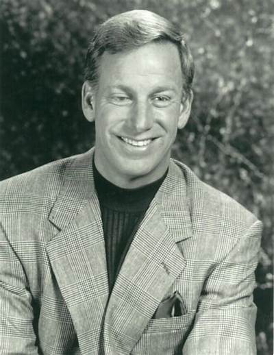 Tom Sullivan Net Worth, Age, Height, Bio, Birthday, Wiki!