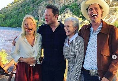 Tosca Musk Net Worth, Age, Height, Bio, Birthday, Wiki!