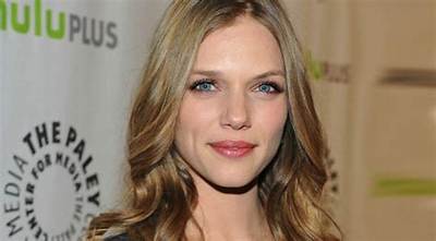 Tracy Spiridakos Net Worth, Age, Height, Bio, Birthday, Wiki!