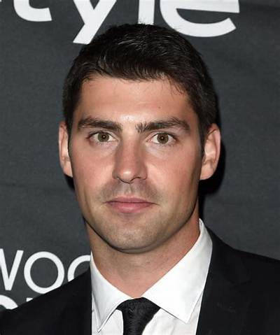 Travis Milne Net Worth 2024, Age, Height, Bio, Birthday, Wiki!
