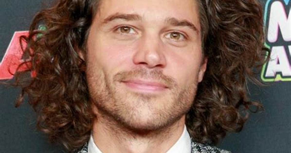 Trent Garrett - Net Worth, Age, Height, Birthday, Bio, Wiki!