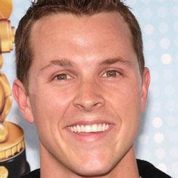 Trevor Bayne Net Worth, Age, Height, Bio, Birthday, Wiki!