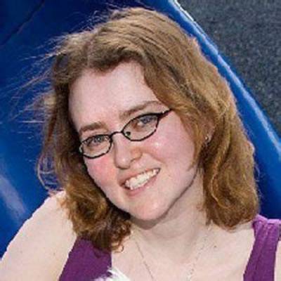 Tui Sutherland Net Worth, Age, Height, Bio, Birthday, Wiki!