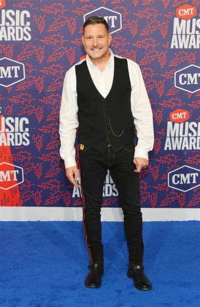 Ty Herndon - Net Worth, Age, Height, Birthday, Bio, Wiki!