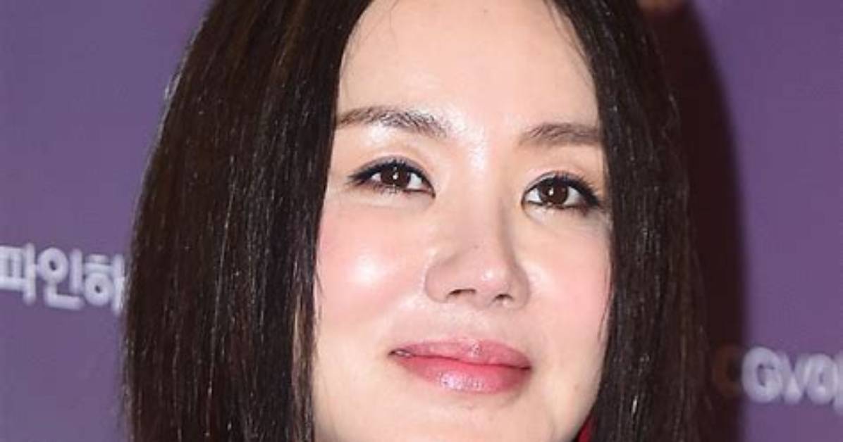 Uhm Jung-Hwa Net Worth, Age, Height, Bio, Birthday, Wiki!