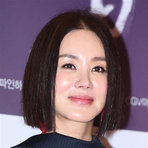 Uhm Jung-Hwa Net Worth, Age, Height, Bio, Birthday, Wiki!